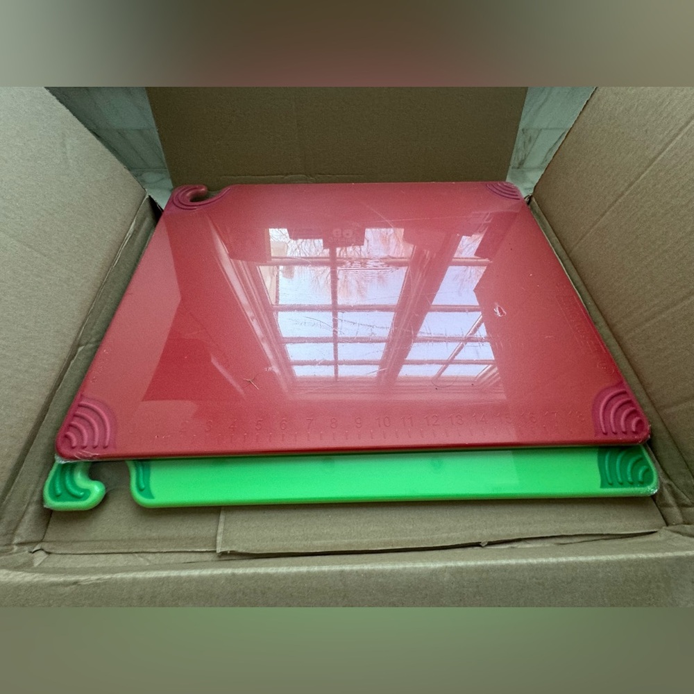 2 XL New Cutting Boards By San Jamar 24" x 18" x 1/2" Red and Green